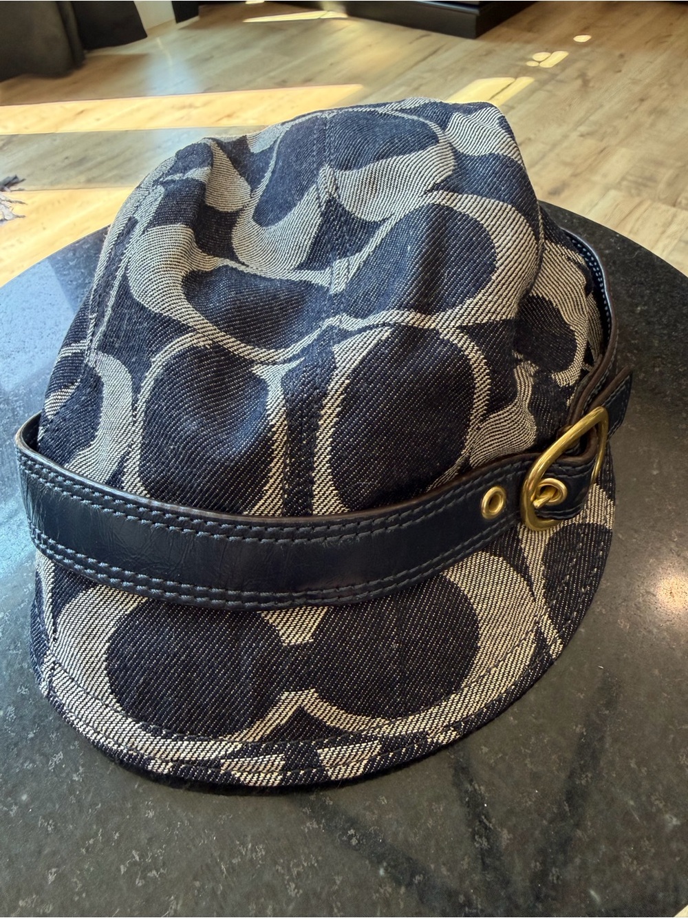 Coach Karee Signature C Newsboy Cabbie Cap Hat P/S Navy Leather Buckle Y2K